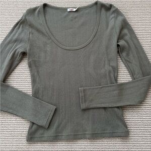 Faherty Olive Green Scoop Neck Long Sleeve Top